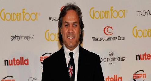 ماجر يعد الجزائريين بمفاجأة ويشدد على الاستقرار 